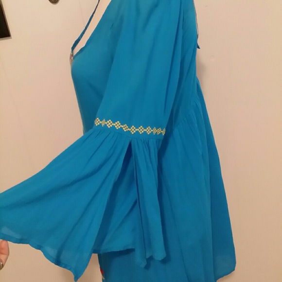 BOHO turquoise Embroidered bell sleeve dress NWT - Picture 5 of 7
